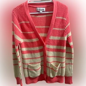 Forever 21 - coral & cream sweater Womens Small